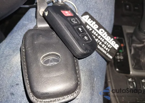 2018 Toyota Highlander Xle z USA, uszkodzony, nr VIN 5TDJZRFH3JS557060